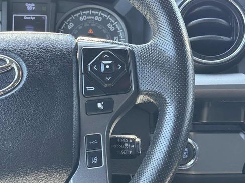 Used 2022 Toyota Tacoma TRD Off-Road w/ Technology Package RWD image 13