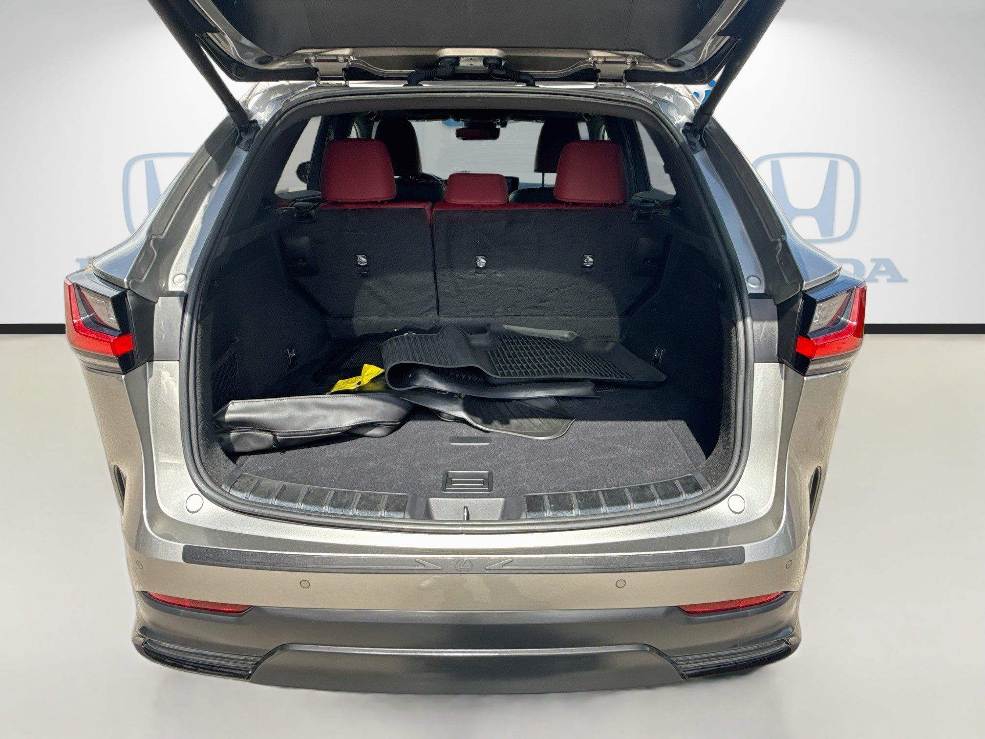 Used 2024 Lexus NX 250 FWD w/ Cold Area Package image 27