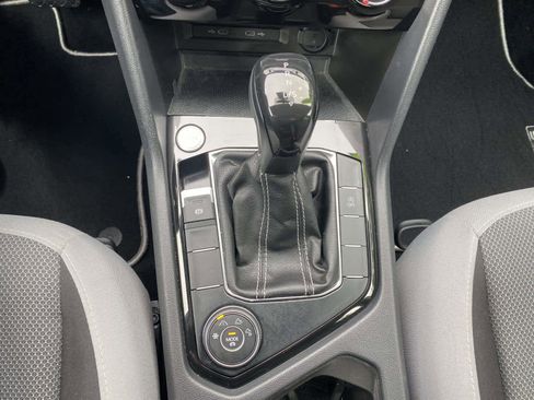 Certified 2023 Volkswagen Taos S AWD/4WD image 18