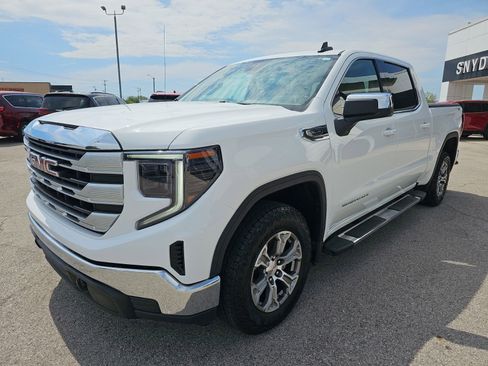 Used 2023 GMC Sierra 1500 SLE w/ Preferred Package AWD/4WD image 3