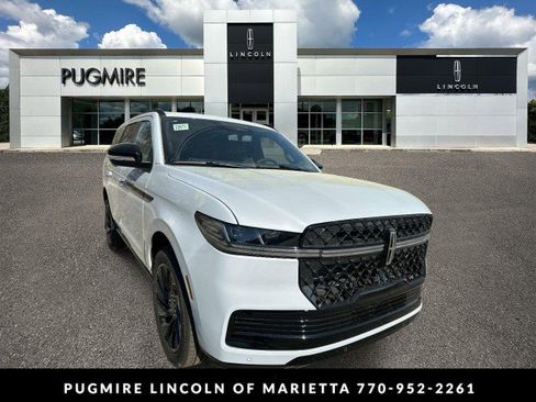 New 2026 Lincoln Navigator Reserve w/ Jet Appearance Package image 1