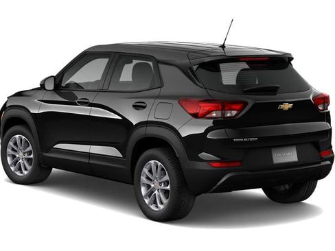 New 2026 Chevrolet TrailBlazer LS image 4