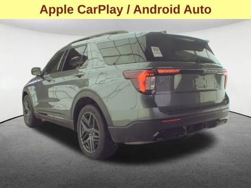 Used 2025 Ford Explorer ST-Line w/ Premium Package image 8