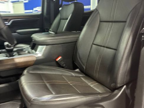 Used 2023 Chevrolet Silverado 1500 High Country w/ Technology Package AWD/4WD image 21