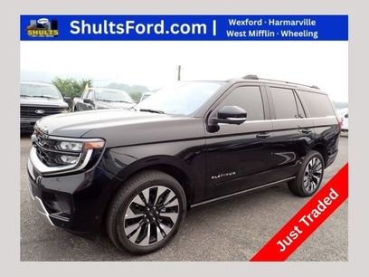 Used 2025 Ford Expedition Platinum w/ Driver's Package