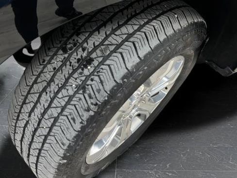 Used 2023 Ford F150 Platinum w/ FX4 Off-Road Package image 29