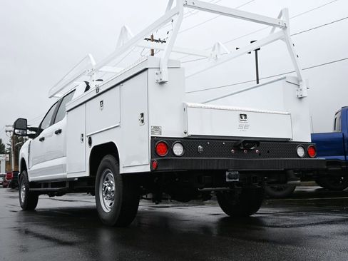 New 2026 Ford F350 XL w/ XL Chrome Package image 19