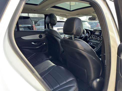 Used 2019 Mercedes-Benz GLC 300 image 36