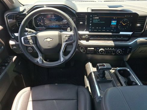 Used 2026 Chevrolet Silverado 1500 LTZ AWD/4WD image 11