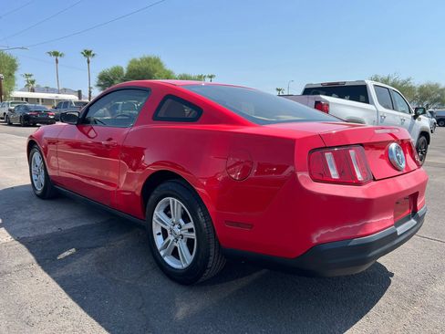 Used 2010 Ford Mustang Coupe RWD image 3