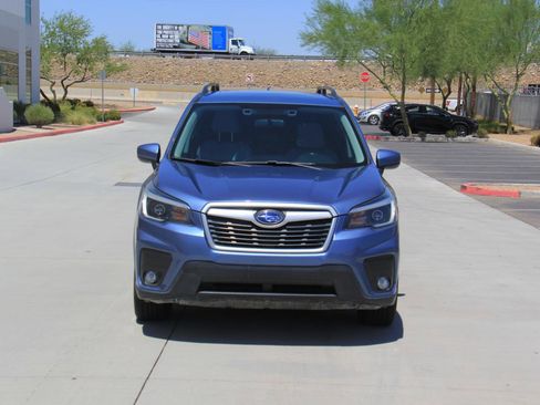 Used 2021 Subaru Forester Premium image 2