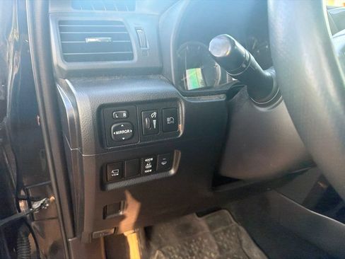 Used 2022 Toyota 4Runner TRD Off-Road Premium w/ TRD Black Wheel Package (TMS) AWD/4WD image 9