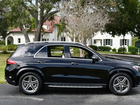 Used 2024 Mercedes-Benz GLE 450 4MATIC image 32