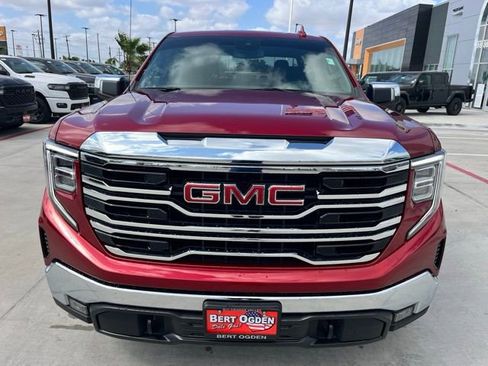 Used 2026 GMC Sierra 1500 SLT image 2