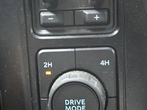 Used 2025 Ford F250 Lariat w/ Chrome Package AWD/4WD image 18