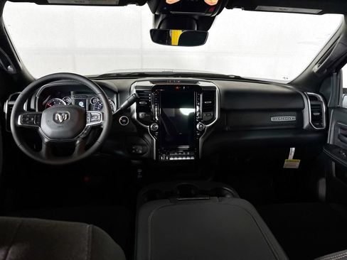New 2026 RAM 2500 Big Horn AWD/4WD image 12