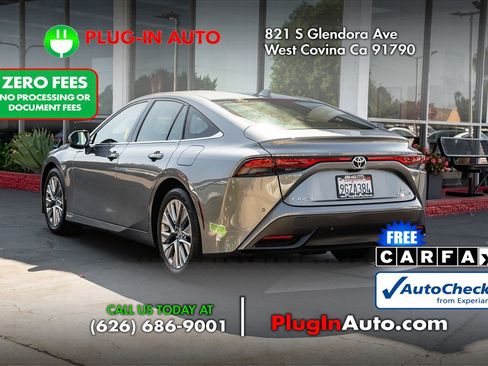 Used 2023 Toyota Mirai w/ Advanced Technology Package RWD image 2