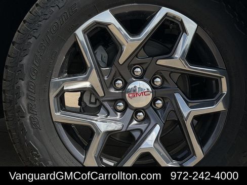 New 2026 GMC Sierra 1500 SLT AWD/4WD image 9
