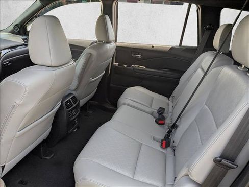 Used 2021 Honda Passport Touring image 18