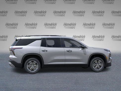 New 2026 Chevrolet Traverse LT FWD image 5