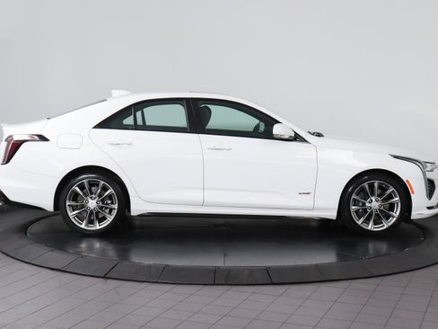Used 2022 Cadillac CT4 V w/ Navigation Package image 6
