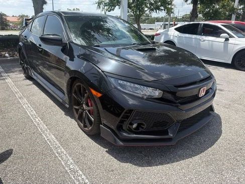 Used 2017 Honda Civic Type R image 8