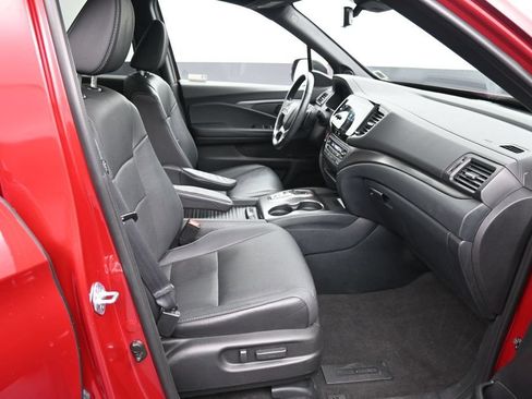 Used 2023 Honda Passport EX-L image 25
