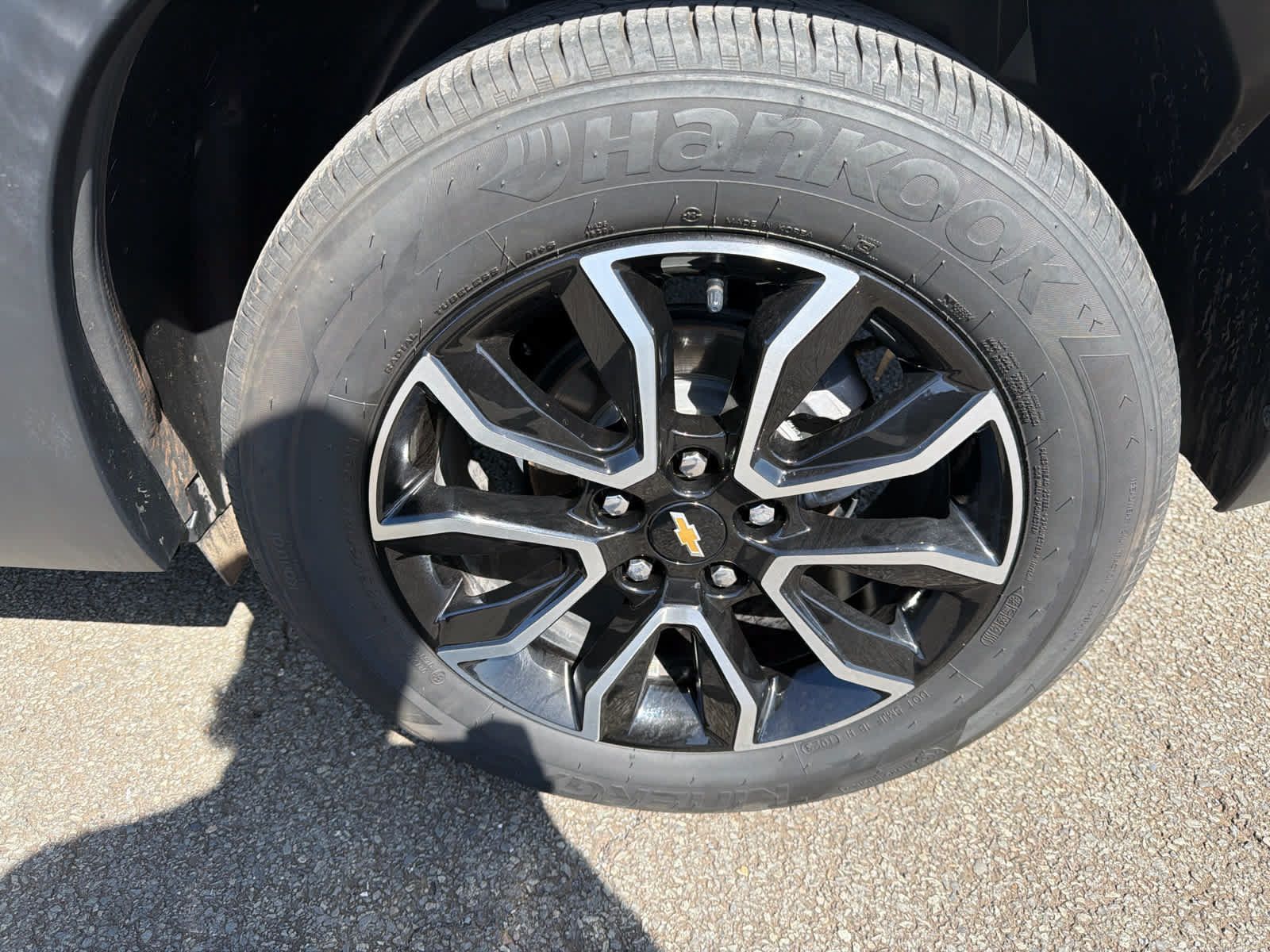 Used 2023 Chevrolet TrailBlazer ACTIV w/ Sun and Liftgate Package FWD image 5