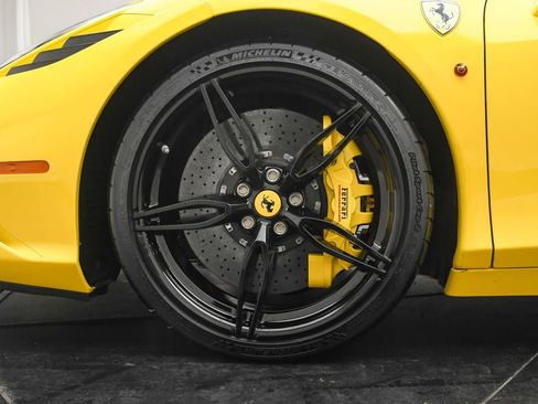 Used 2015 Ferrari 458 Speciale A image 34