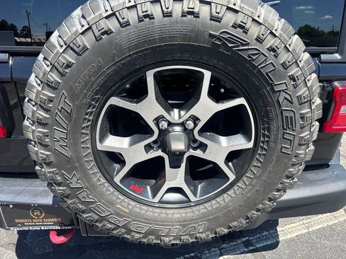 Used 2021 Jeep Wrangler Unlimited Rubicon AWD/4WD image 18
