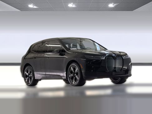 Used 2024 BMW iX xDrive50 AWD/4WD image 6