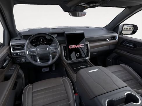 New 2026 GMC Yukon Denali Ultimate w/ LPO, Floor Liner Package AWD/4WD image 15