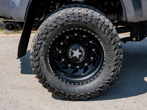 Used 2022 Ford F450 Platinum w/ FX4 Off-Road Package AWD/4WD image 60