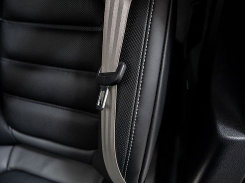 New 2026 Porsche Macan AWD/4WD image 28