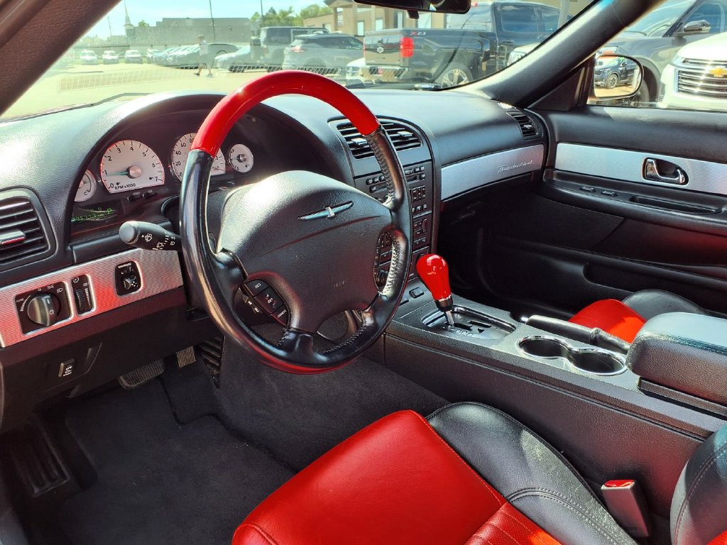 Used 2004 Ford Thunderbird RWD image 10
