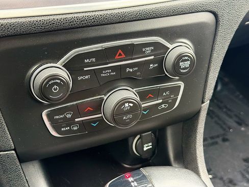 Used 2019 Dodge Charger GT RWD image 15