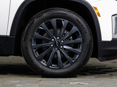 Used 2022 Chevrolet Traverse RS image 41