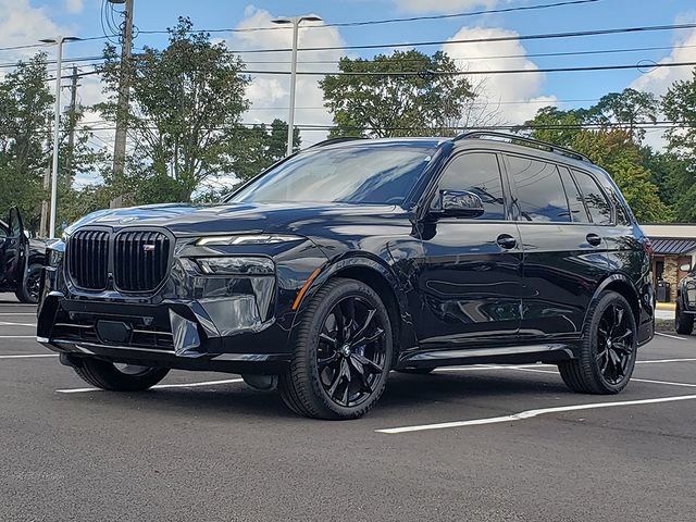 Used 2025 BMW X7 M60i AWD/4WD image 2