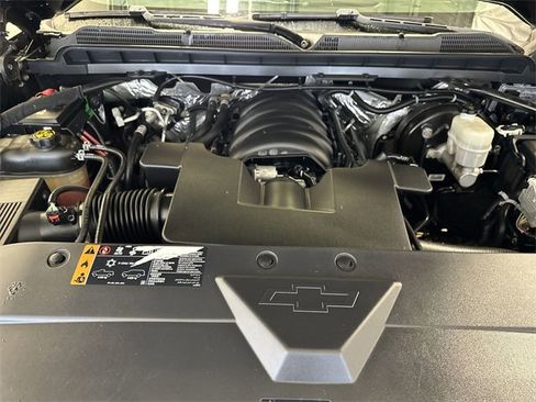 Used 2017 Chevrolet Silverado 1500 LTZ Z71 w/ Realtree Edition image 29