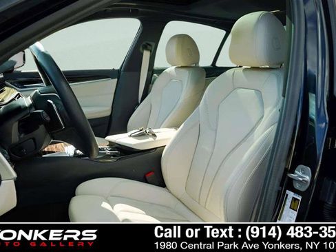 Used 2022 BMW 540i xDrive w/ Premium Package image 50