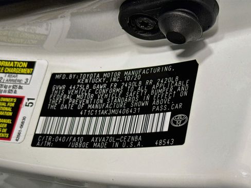 Used 2021 Toyota Camry LE FWD image 39