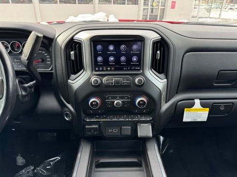 Used 2019 Chevrolet Silverado 1500 LT Trail Boss image 2