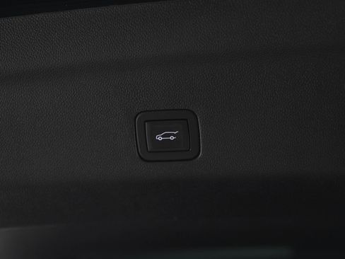 Used 2024 GMC Yukon Denali w/ Denali Reserve Package AWD/4WD image 19