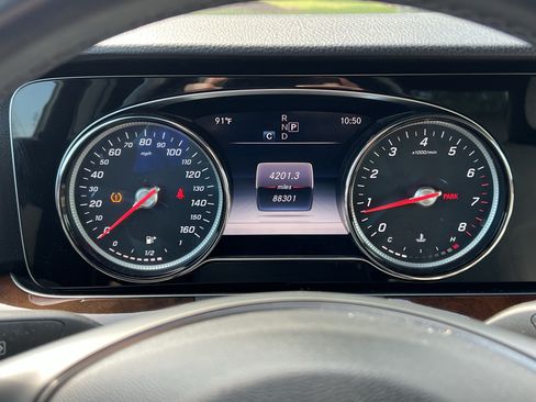 Certified 2017 Mercedes-Benz E 300 image 21