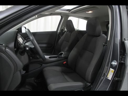 Used 2021 Honda HR-V EX image 5
