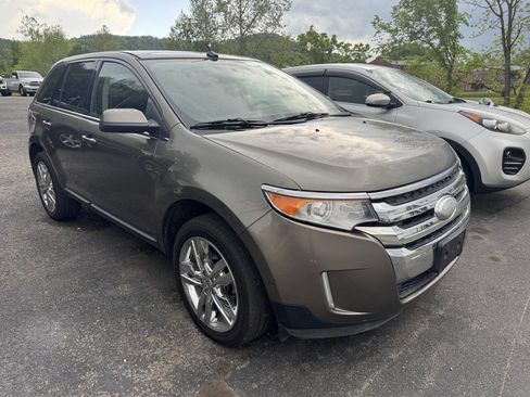 Used 2013 Ford Edge Limited FWD image 3