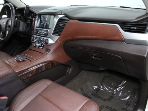 Used 2015 Chevrolet Tahoe LTZ RWD image 35