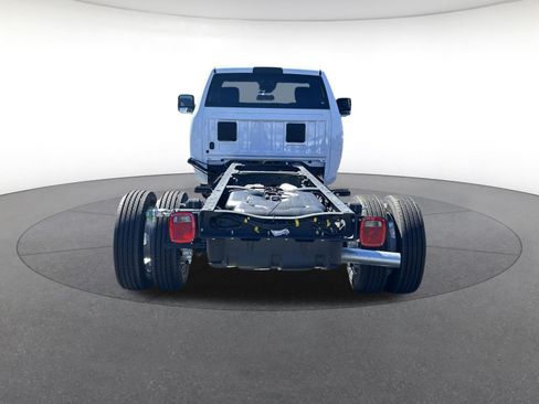 New 2025 RAM 4500 Tradesman RWD image 4
