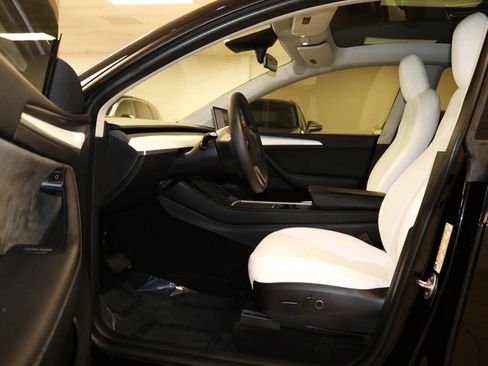 Used 2023 Tesla Model Y Long Range AWD/4WD image 66