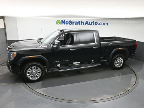 Used 2020 GMC Sierra 2500 Denali w/ Denali Ultimate Package image 21